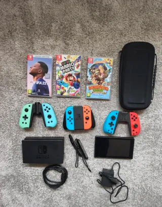 Nintendo Switch + Giochi e Accessori