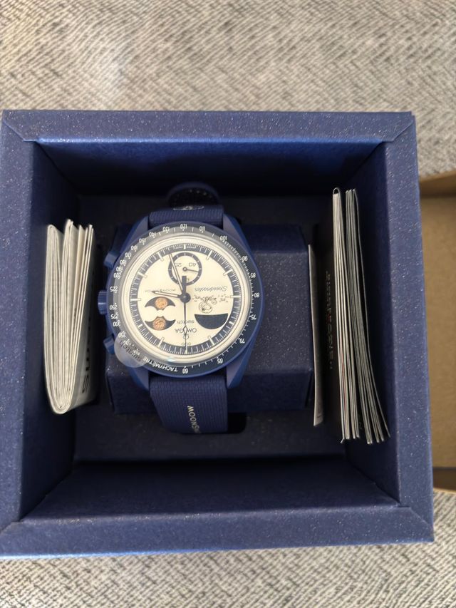 Omega x Swatch MoonSwatch Snoopy