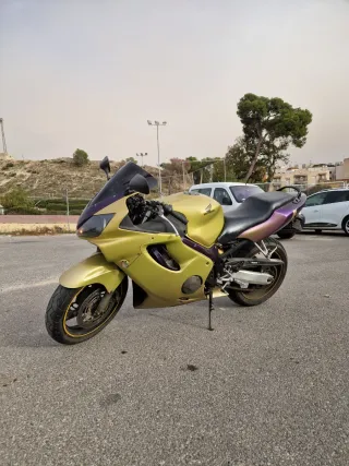 Honda CBR 600 F4i