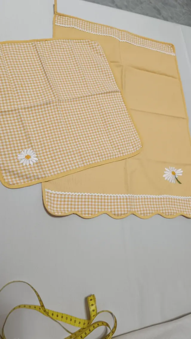 Tovagliolo e tovaglietta con margherite