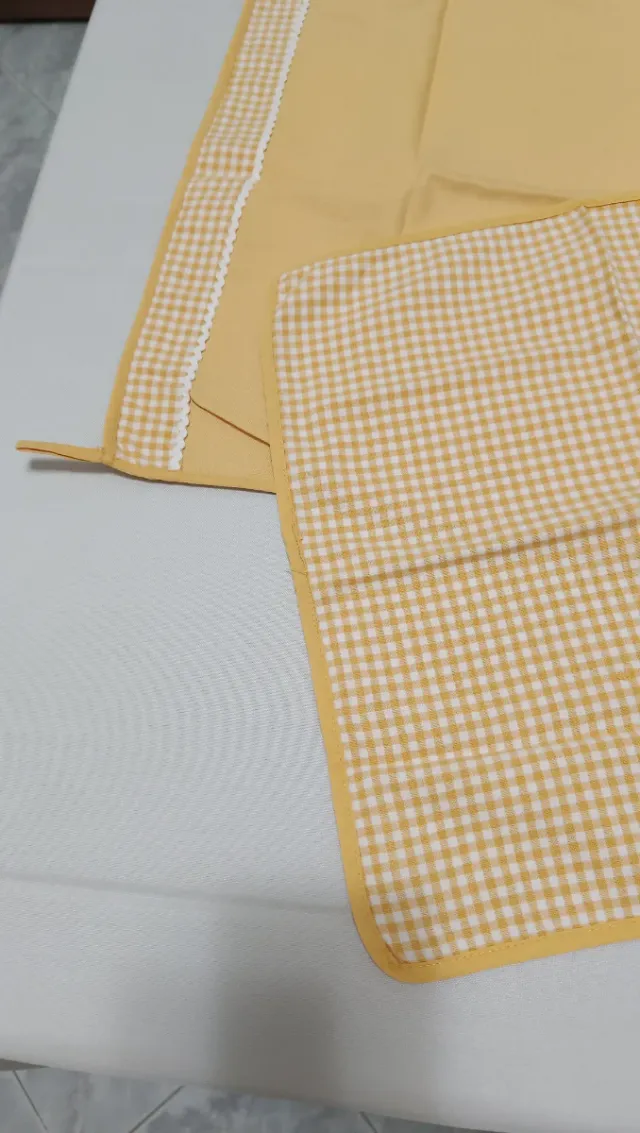 Tovagliolo e tovaglietta con margherite