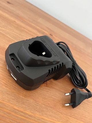 Cargador 2,4 A Parkside