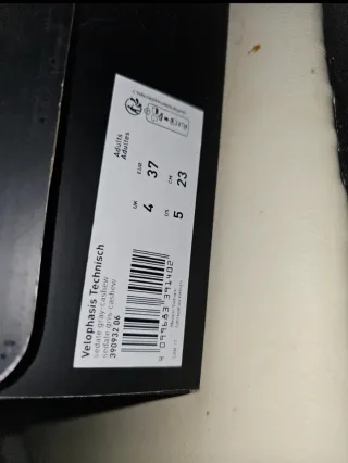 Zapatillas Puma Blancas y Negras