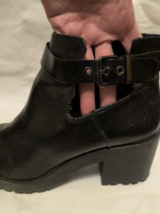 Botines negros Stradivarius