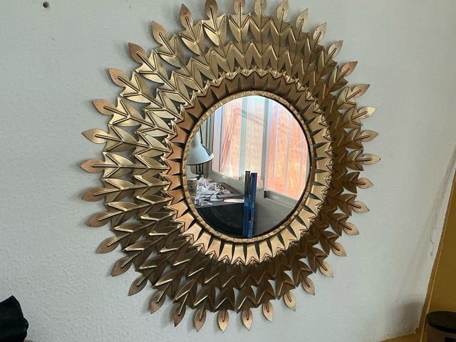 Antico Specchio Sole in Metallo Dorato