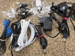 Carregadores e Cabos Diversos