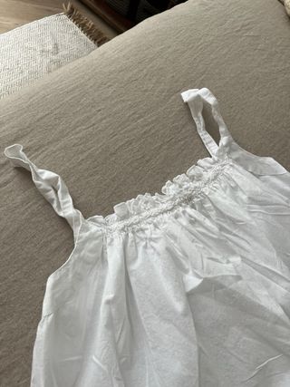 Camisón blanco con tirantes