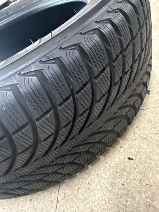 Neumático Michelin 235/55 R19