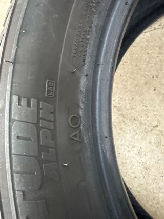 Neumático Michelin 235/55 R19