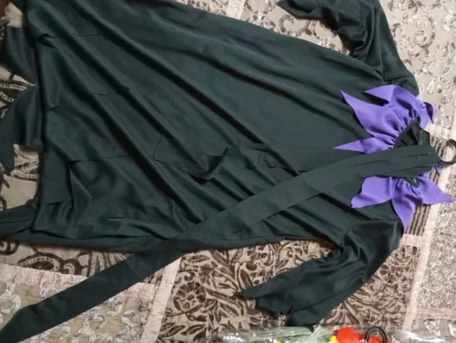 Túnica de bruja verde y morada