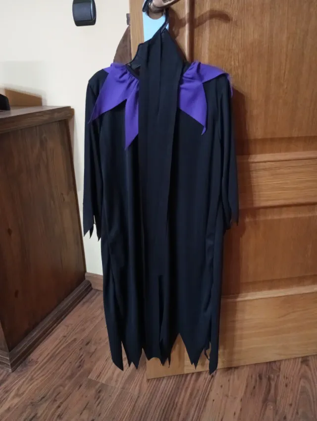 Túnica de bruja verde y morada