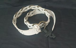 Cinturon Vintage. Cuero y metal. Nuevo