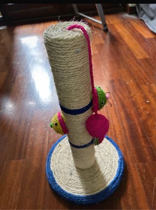 Tiragraffi per gatti in juta