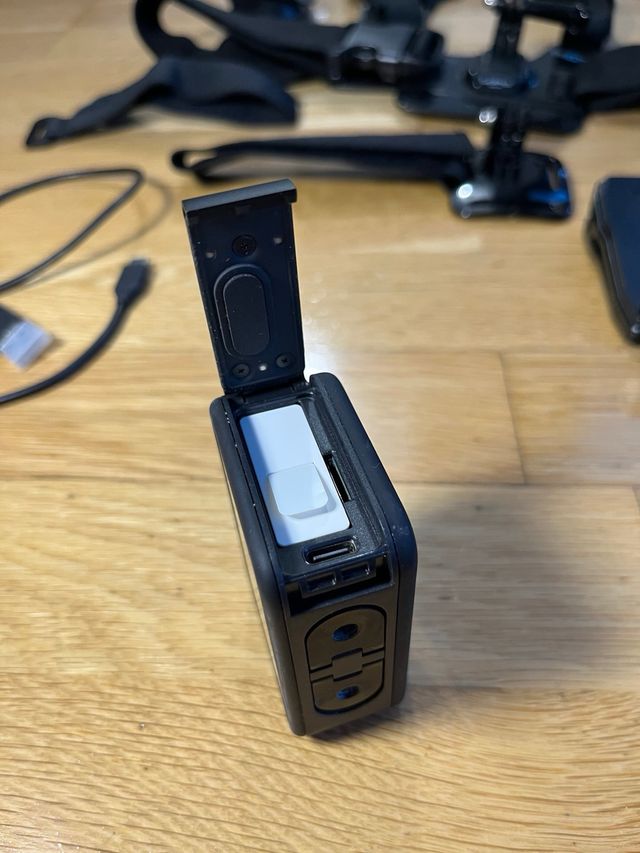 GoPro Hero 9 Black + Acessórios