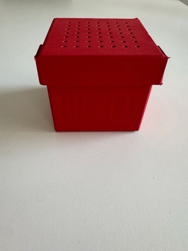 Reloj Diesel Dorado 10 Bar