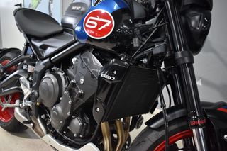 TRIUMPH TRIDENT 660 TRIPLE TRIBUTE