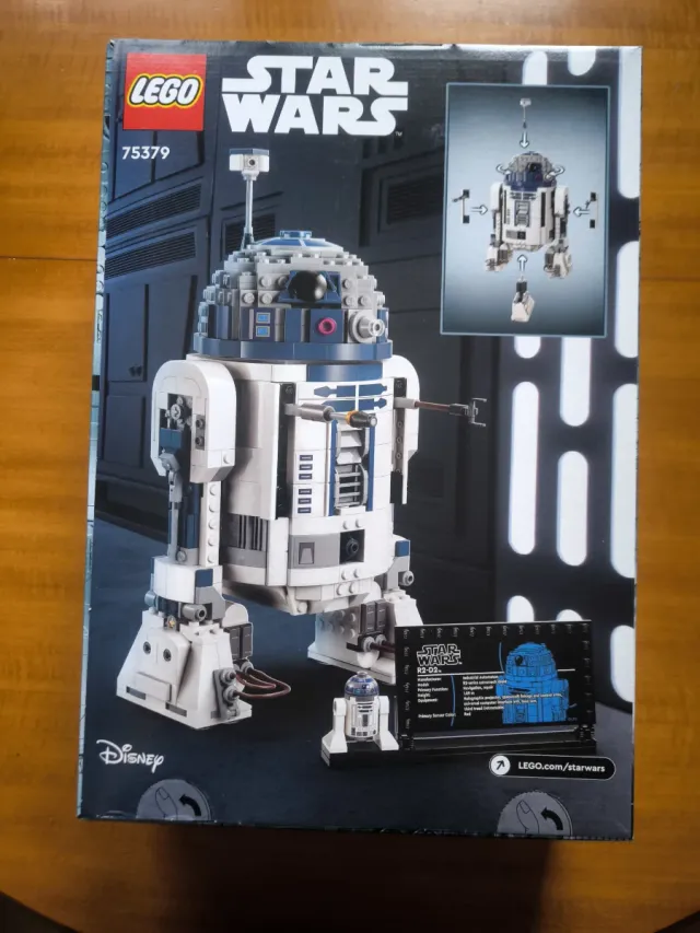 LEGO Star Wars R2-D2 75379