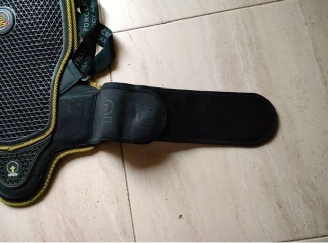 Espaldera Forcefield L2K Pro Talla S