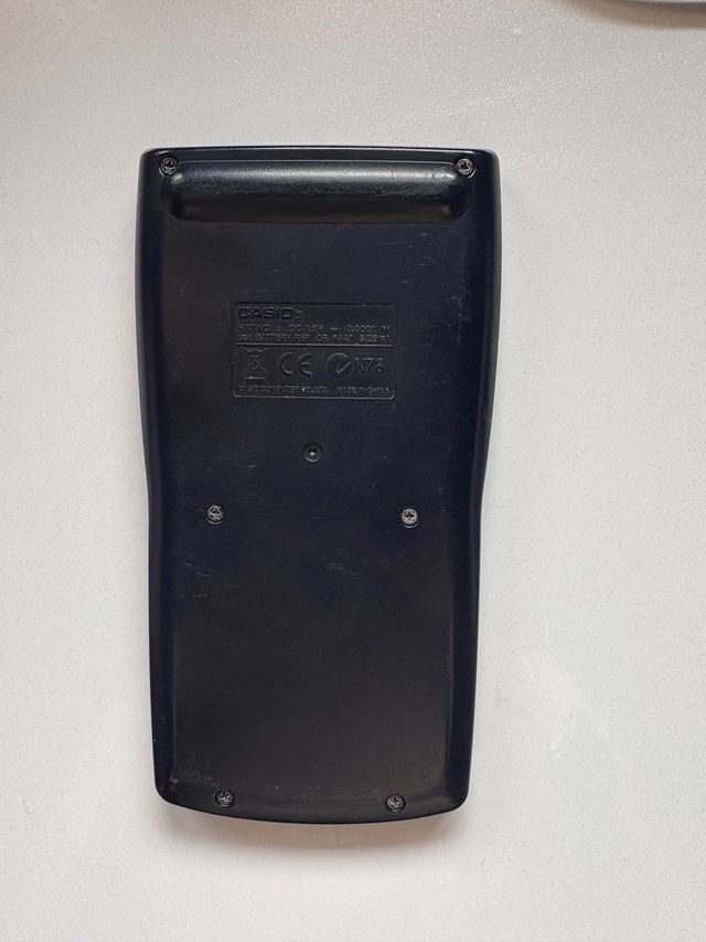 Calculadora Casio fx-82MS