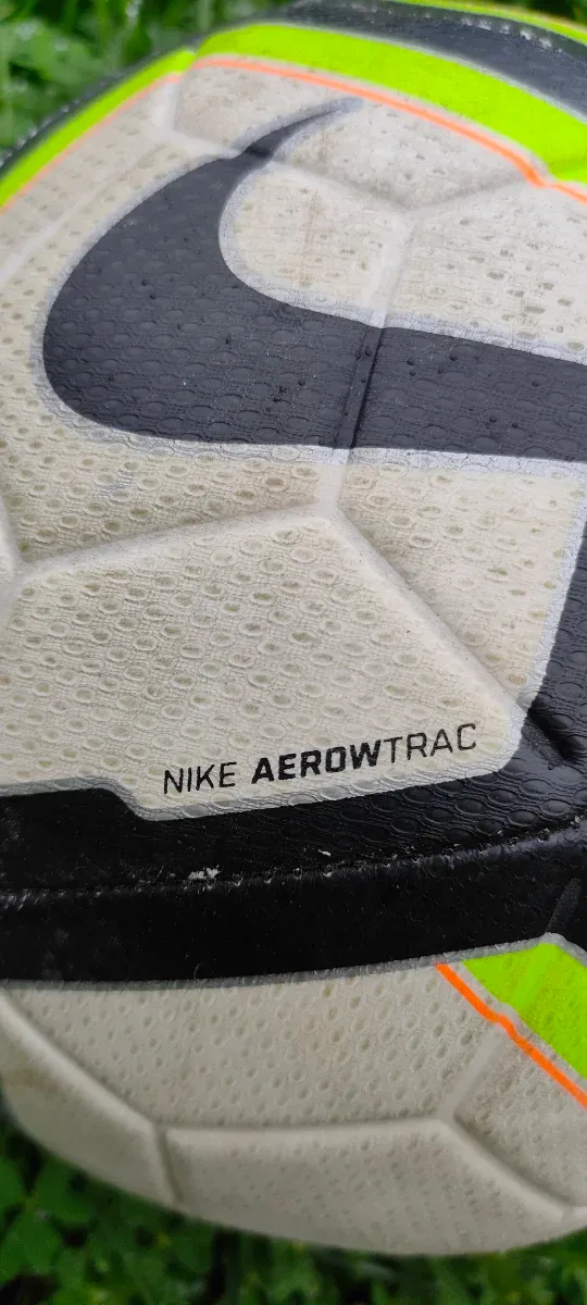 Balón de Fútbol Nike Strike Team Aerowtrac