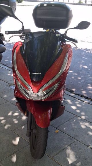 Honda PCX 125 Roja con 100 mil km año 2019