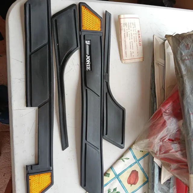 Moldura Vespa 200 adaptable