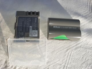 Cámara Nikon D90 Reflex SLR + Accesorios