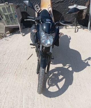 Moto Yamaha YS125