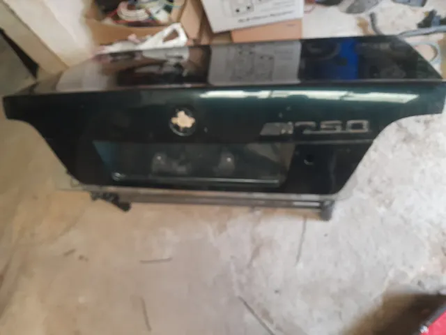 Portón Maletero BMW E38