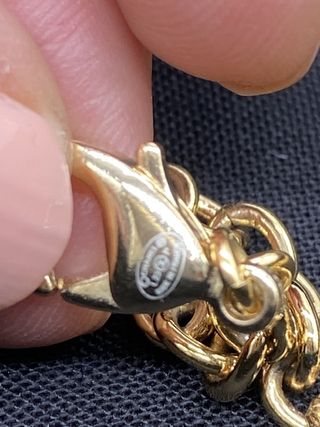 Collar Chanel largo dorado