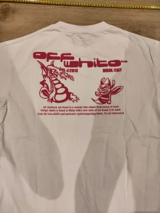 Camiseta Off-White XL Estampado Dragón y Demonio