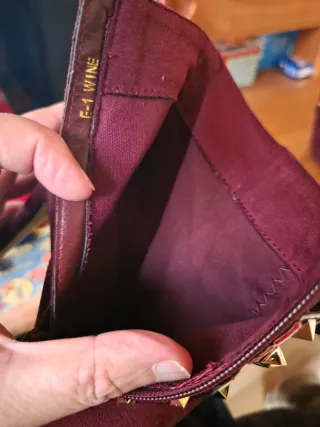 Botines de tacón con tachuelas