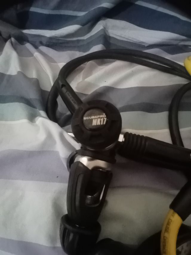 Regulador buceo scubapro mk17