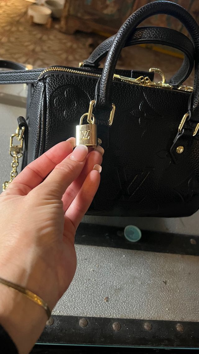 Bolso Louis Vuitton negro