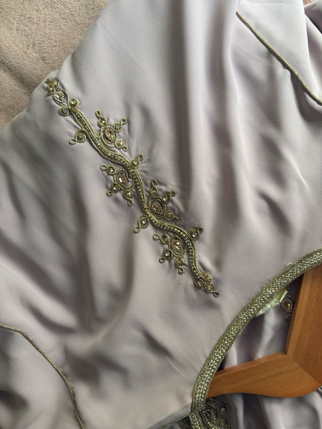 Kaftán bordado talla M