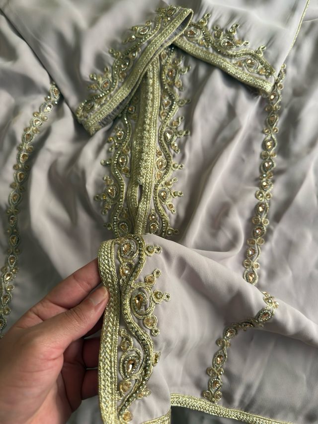 Kaftán bordado talla M