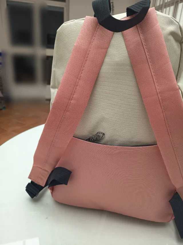 Mochila, Botella y Lapicero Gatitos