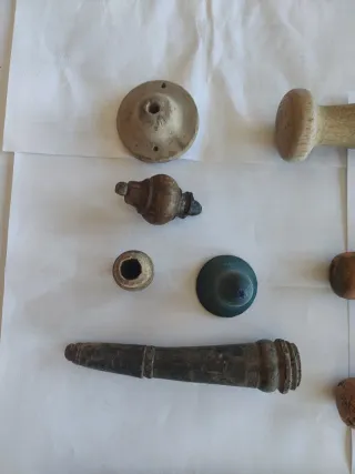 Mochos de morteros antiguos y otros.