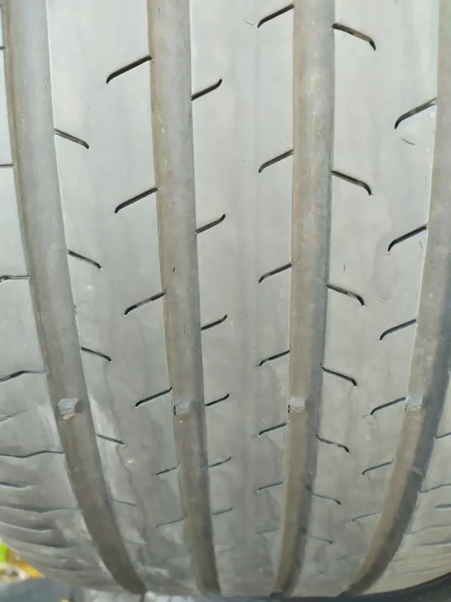 Neumáticos 245/40/R18