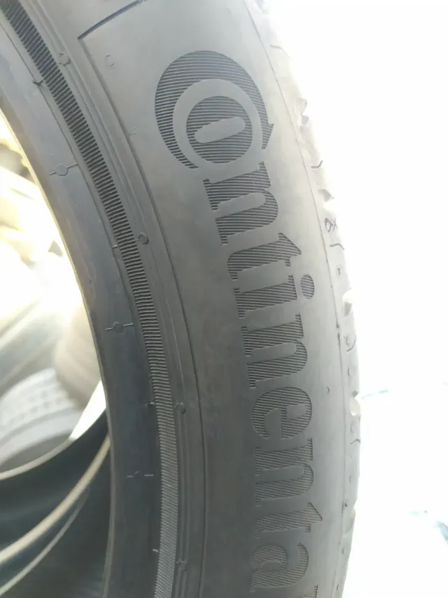 Neumáticos 245/40/R18