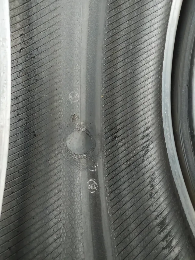 Neumáticos 245/40/R18