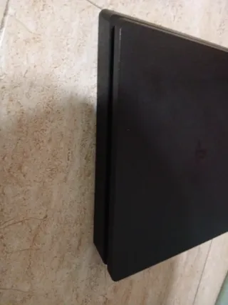 Consola PS4 Slim Negra