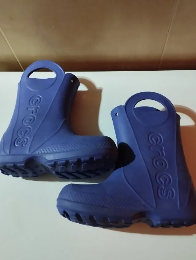Botas de agua Crocs niño azul