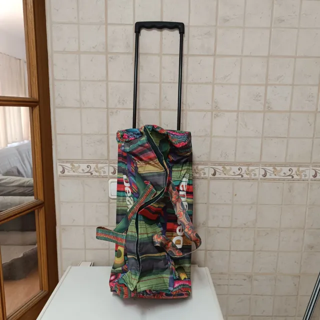 Maleta de viaje Desigual con ruedas