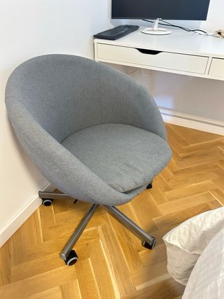 Butaca oficina gris Ikea