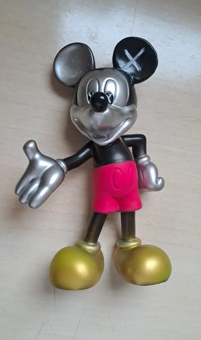 Figura Mickey Mouse Plata y rosa