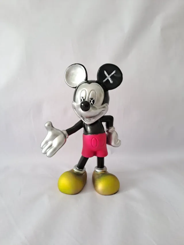 Figura Mickey Mouse Plata y rosa