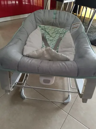 Hamaca bebé gris y verde