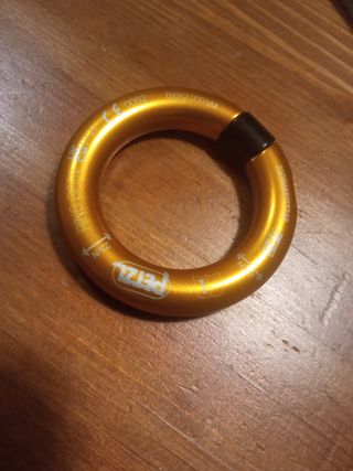 Anilla Petzl Ring Open EN362:2004/M