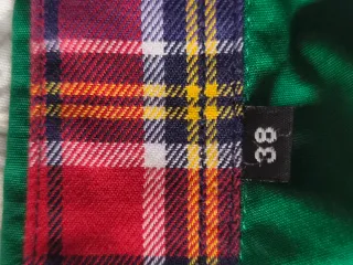 Camisa verde con detalles cuadros